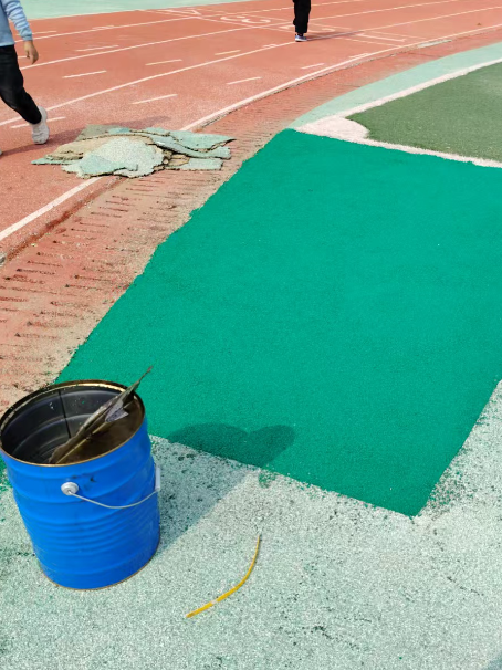 梧州球场翻新修补改造专项服务介绍